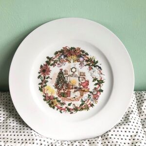 Vintage Merry Christmas Limited Edition Collector’s Plate